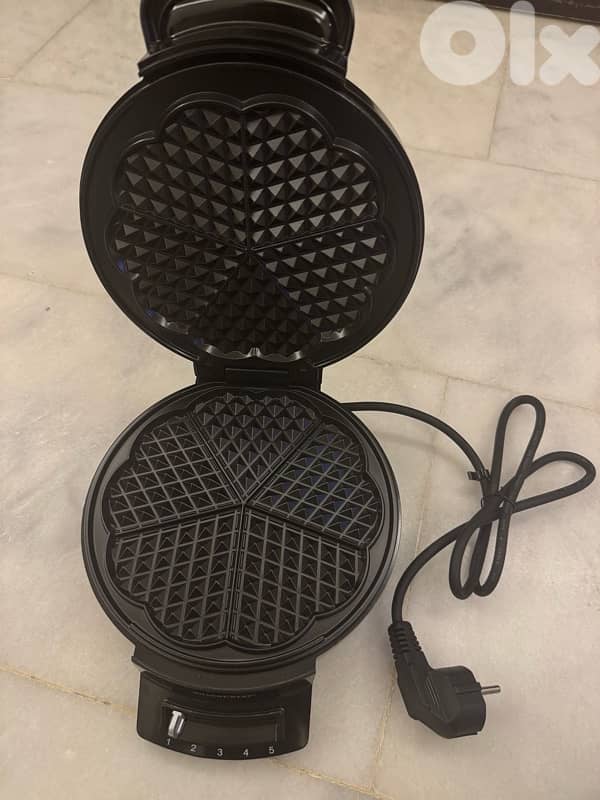 Waffle maker 1
