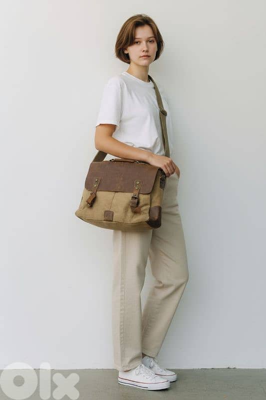 Phoenician Leather (Bags for You) 1