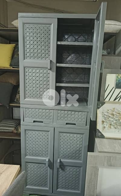 Armoire plastic. خزانة بلاستيك عضم بلاستيك