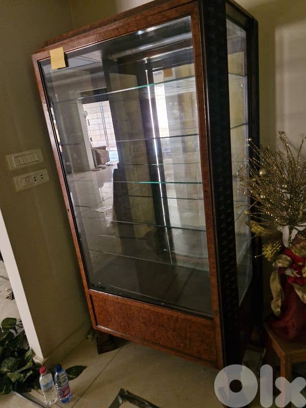 Vintage Wooden vitrine 0