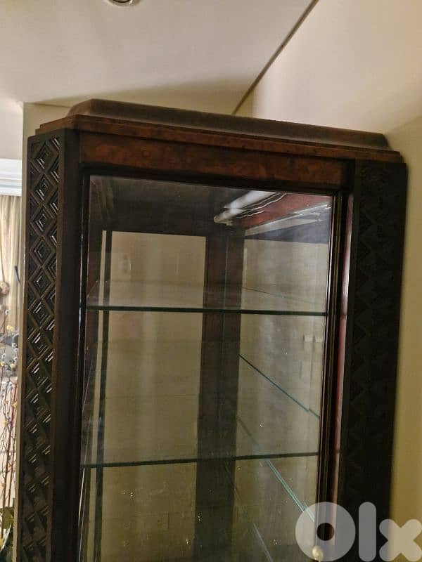 Vintage Wooden vitrine 2
