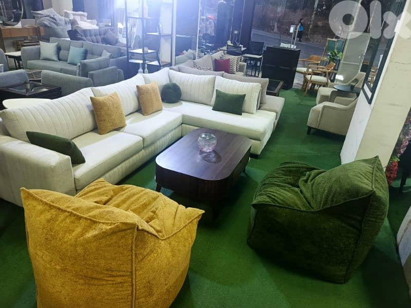 زاوية درزة  مع ٢ بوف.   Corner with 2 pouf 0