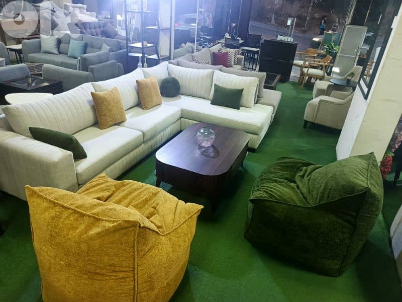 زاوية درزة  مع ٢ بوف.   Corner with 2 pouf 1