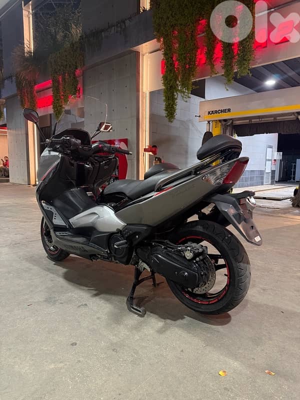 yamaha tmax 2010 4