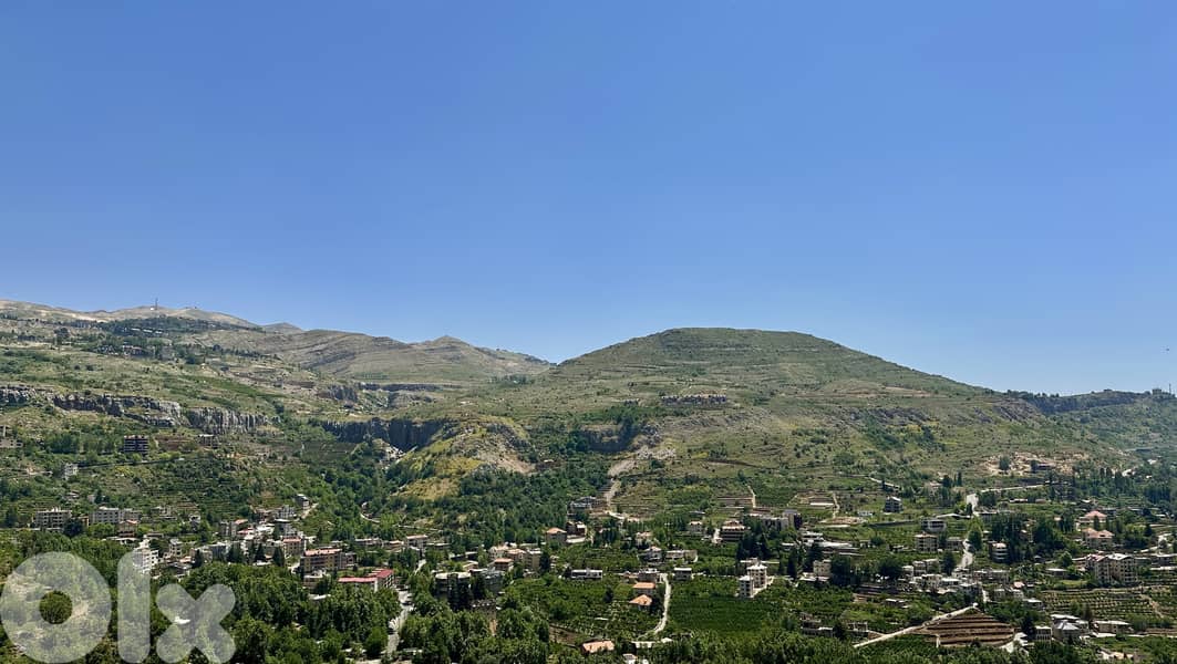 32,000 SQM Land in Faraya + spectacular Mountains ( Non Obstructed) 0