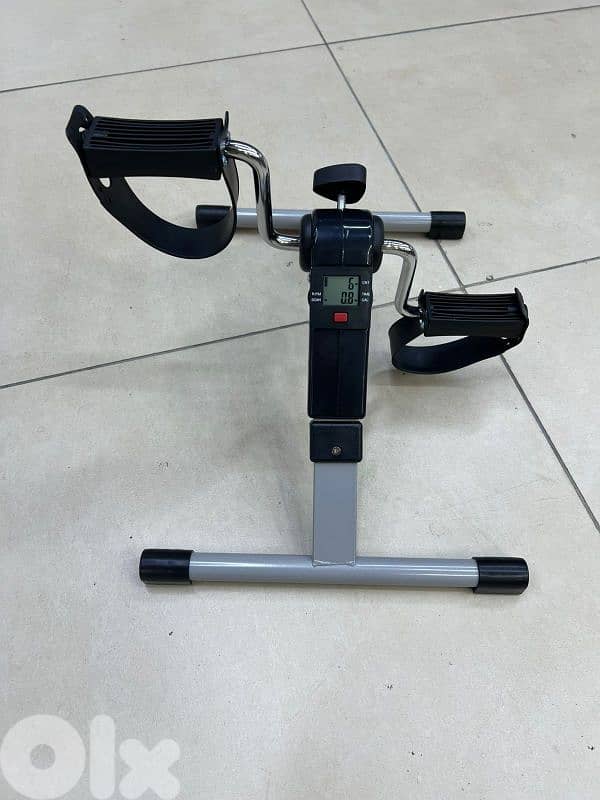Mini Pedal Exercise Bike جهاز تمرين منزلي 0