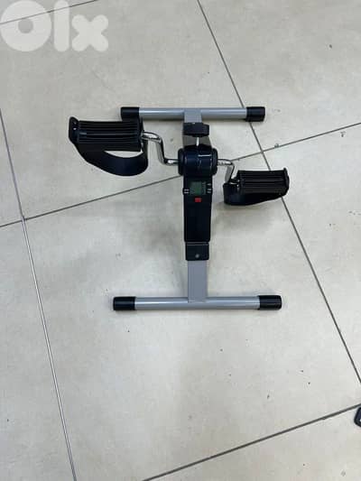 Mini pedal exerciser جهاز تمرين منزلي