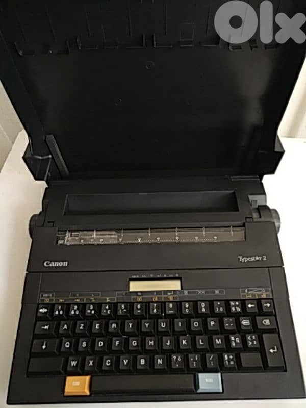 Vintage typewriter- Not Negotiable 0