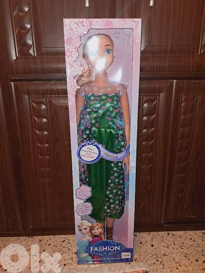 Huge Frozen Game 100cm New in Box