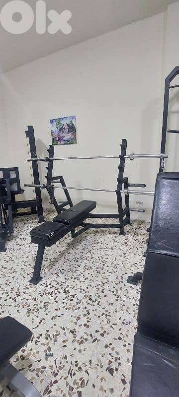Adjustable bench press used like new 0
