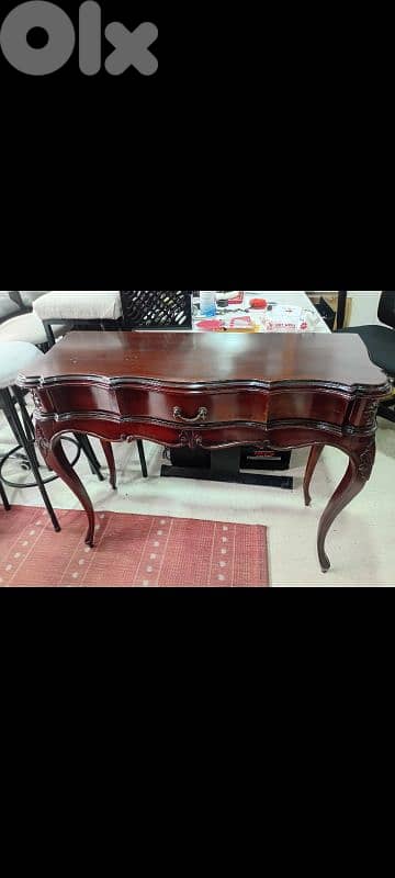 صنع فرنسي شبه جديد