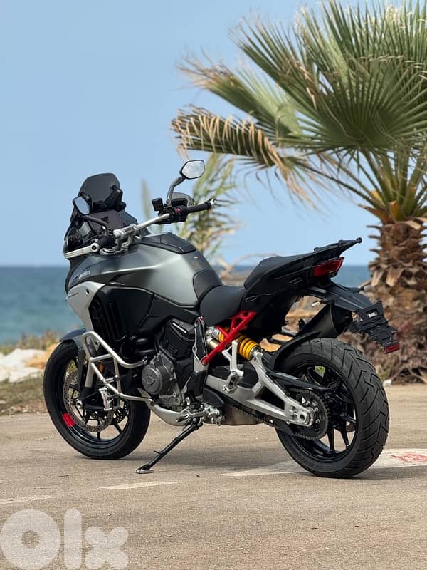 Multistrada V4S 4