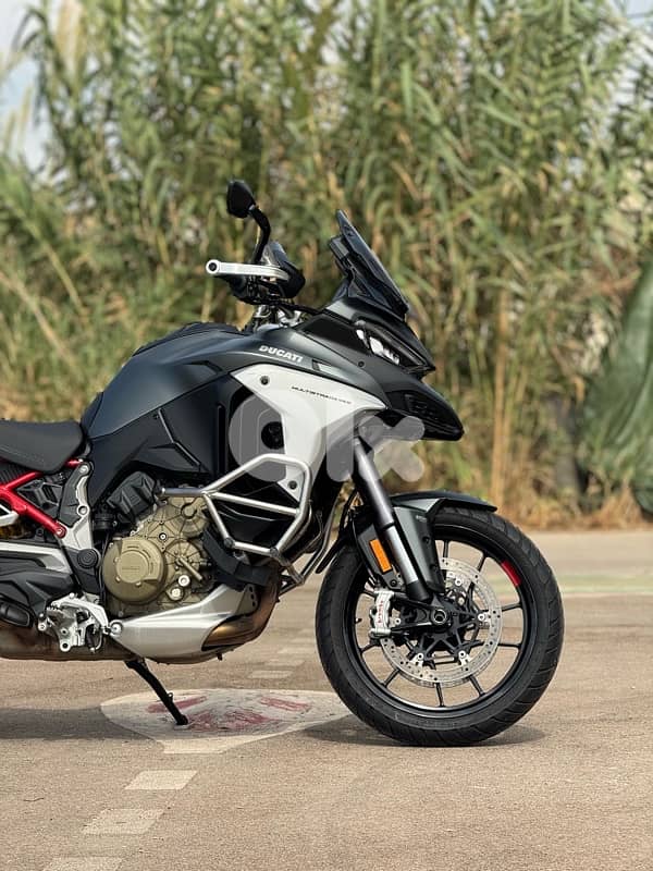 Multistrada V4S 8
