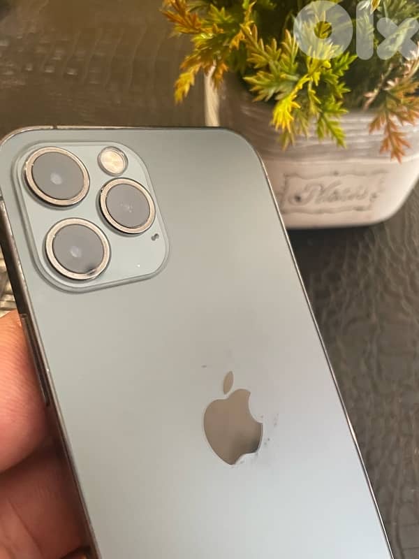 iphone 12 pro 2