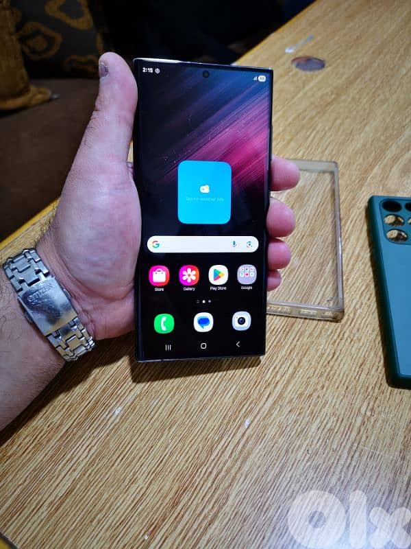 Samsung Galaxy S22 Ultra ( 24GB Ram and 256 GB Memory) used like New 4