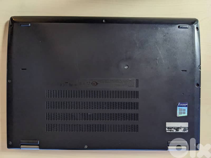 Lenovo Yoga X380 2-in-1 (16GB RAM, 500GB) 9