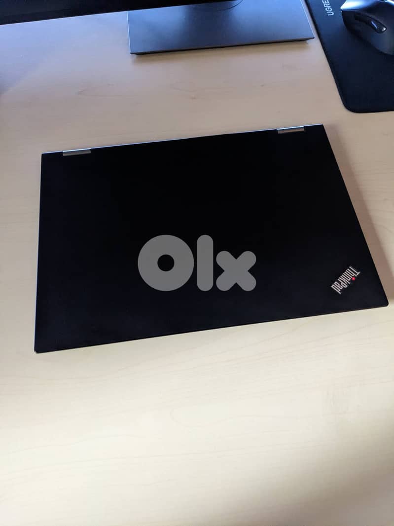 Lenovo Yoga X380 2-in-1 (16GB RAM, 500GB) 10