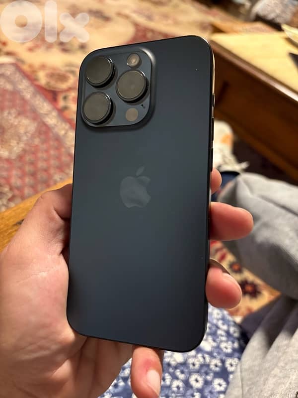 iphone 15 pro 256G battery 93% 1