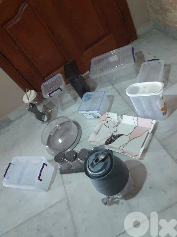 Tupperware شروة اغراض للمطبخ 12 حبة 1