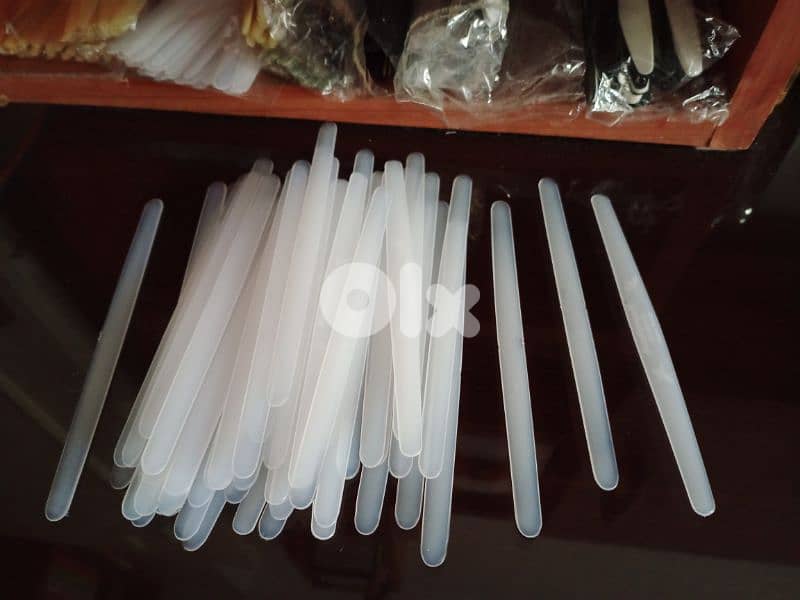 عود تشكيلة كبيرة من ريش العود &غيتار التركي  شمع سيلكون بلاستيكية 2