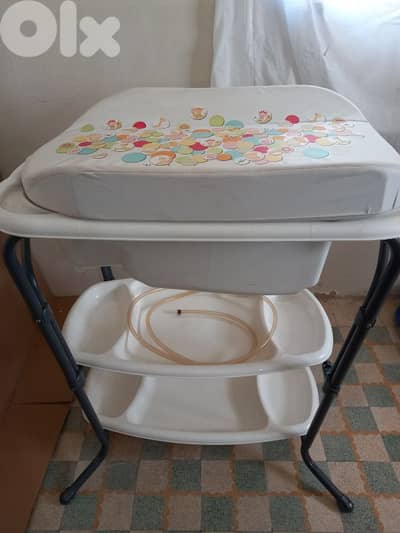 bath tub with stand neonato brand