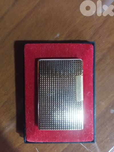 Mona mirage Gold lighter
