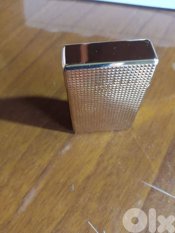Mona mirage Gold lighter 3