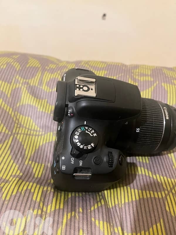 Canon EOS 1300D 6