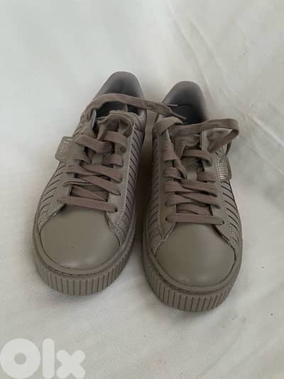 women basket platform shoes