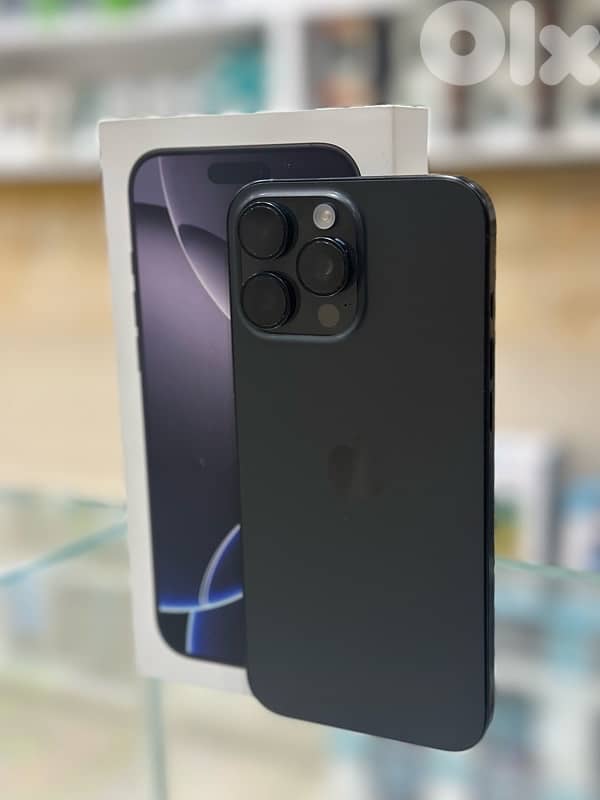 16 pro max 256gb like new 0