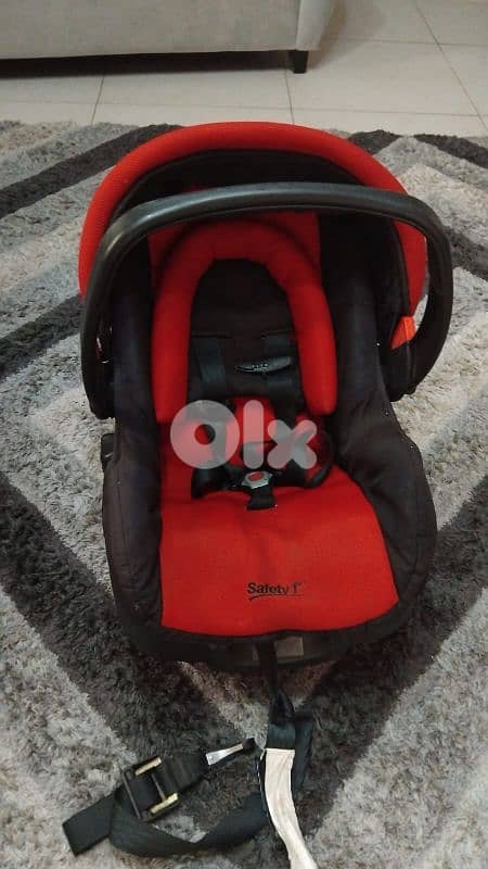 Baby car seat in good condition 0