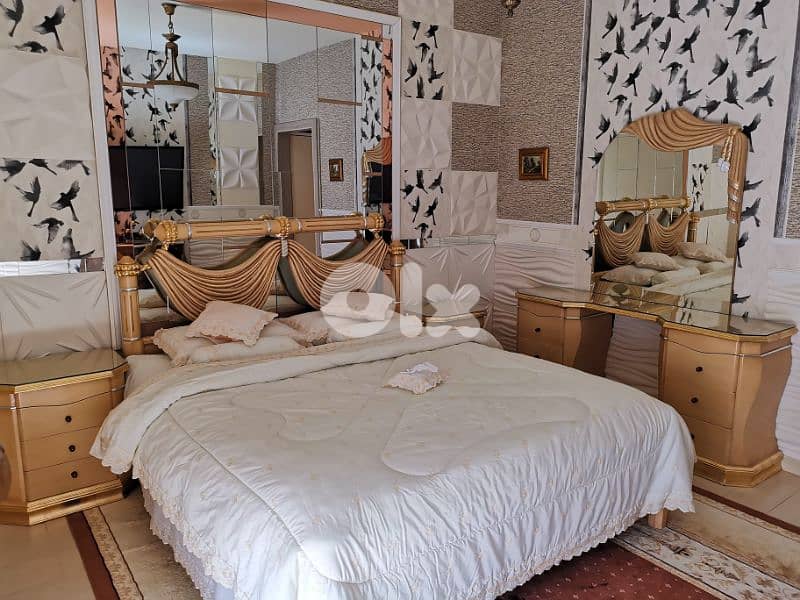 غرفة نوم ايطالي كلاسيك / Classic Italian bedroom 0