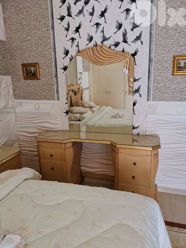 غرفة نوم ايطالي كلاسيك / Classic Italian bedroom 5
