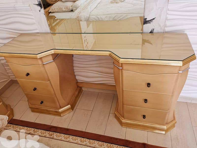 غرفة نوم ايطالي كلاسيك / Classic Italian bedroom 6