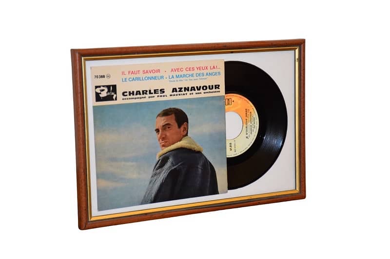 Vintage Charles Aznavour Vinyl Record & Cover – “Il Faut Savoir” Era 0