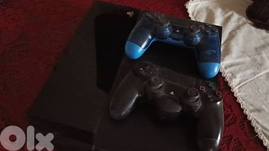 PS4 Fat 1TB for Sale – 2 Controllers + Original Camera + Full Cables