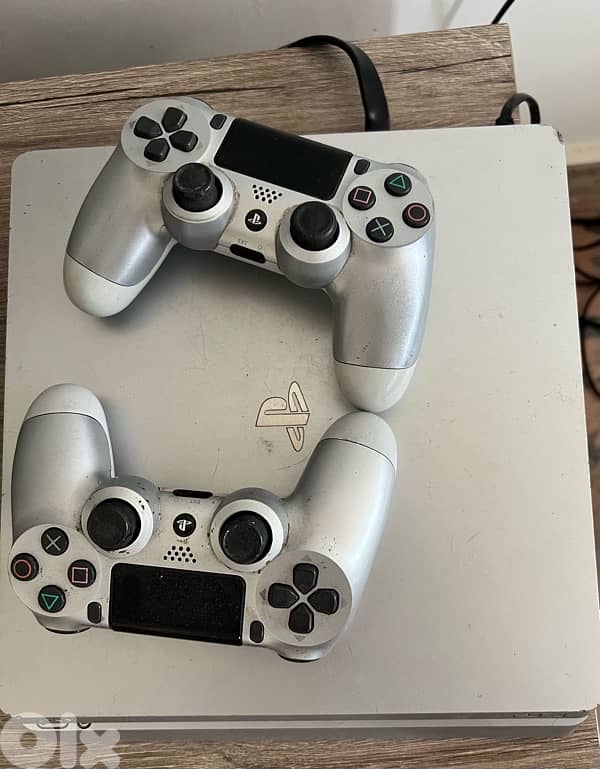 ps4 silver 1