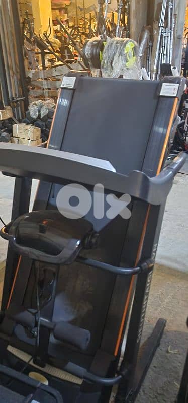 Treadmill Cardio Machine Geo Gym Equipment معدات رياضية متنوعة 1
