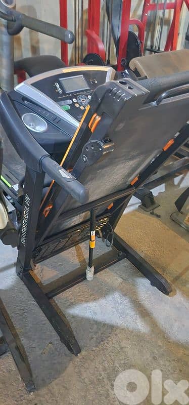 Treadmill Cardio Machine Geo Gym Equipment معدات رياضية متنوعة 2