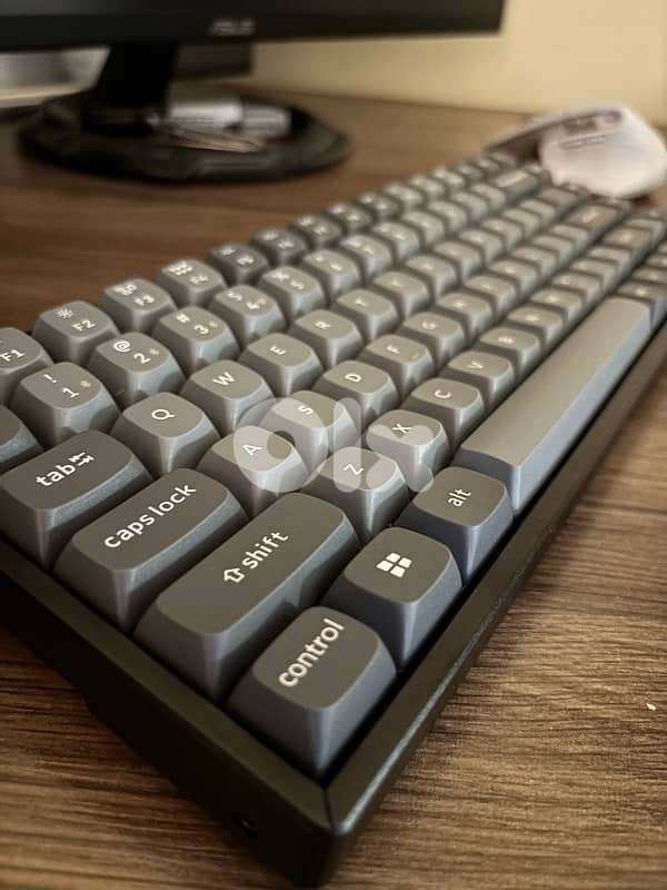 keychron k2 max mechanical keyboard banana switches 0