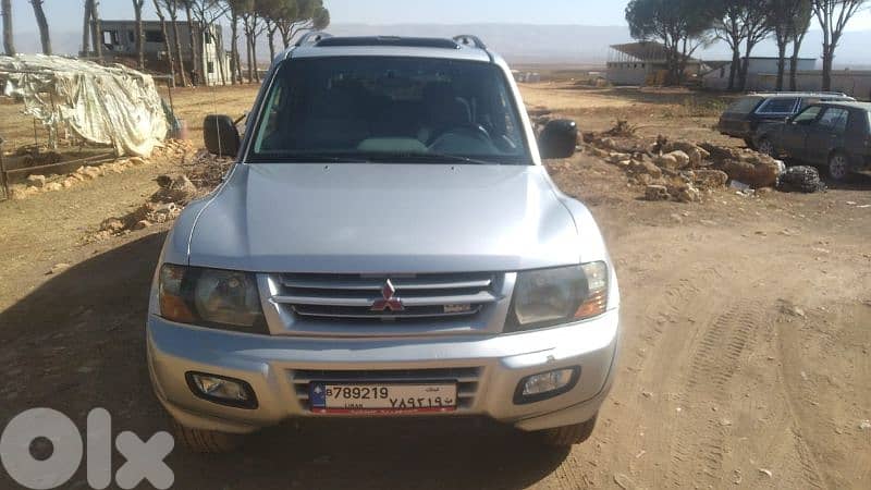 Mitsubishi Montero 2001 0