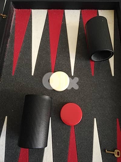 Vintage backgammon deluxe edition - Not Negotiable