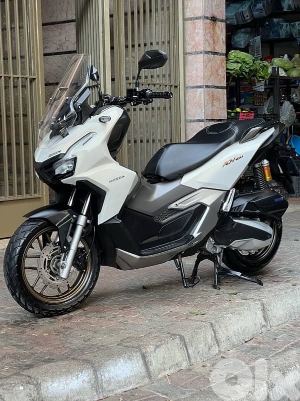 Honda ADV 160 Cc ABS 2
