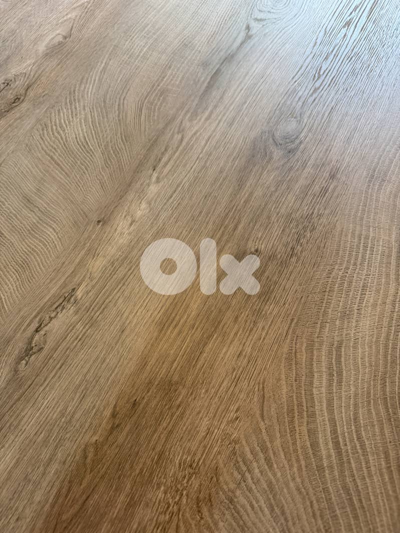 Dining Table for 6 – Beige Wood with Black Striations (2019) 5