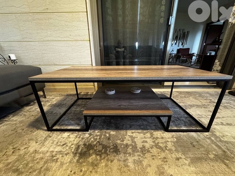 Sitting Room ex VI Furniture, used for 6 months only 7