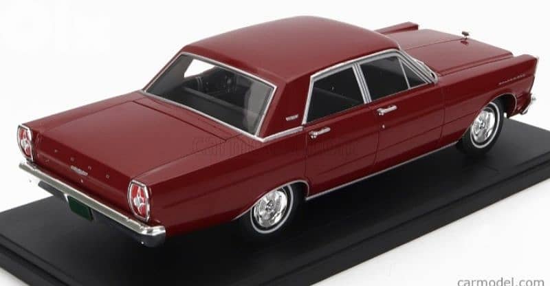 Ford Galaxy 500 (1964) diecast car model 1;24 2