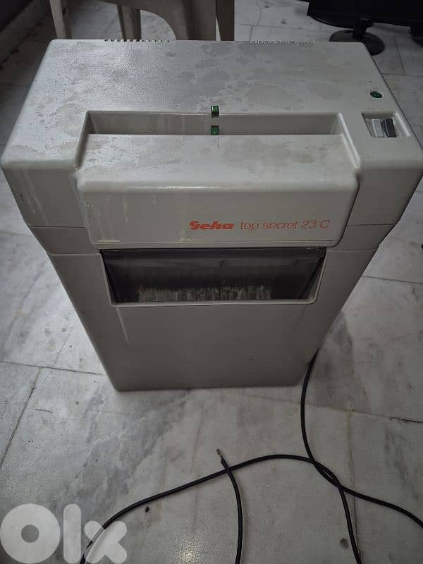 مكنة فرم اوراق 0