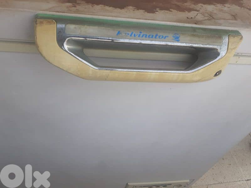 فريزر مربع بيفتح من فوق 2