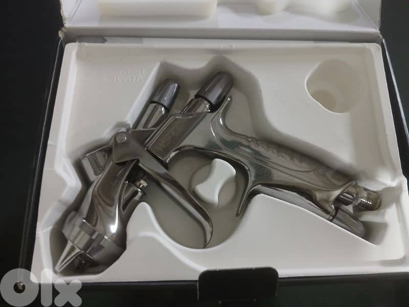 Iwata WS400 Clear فرد رش فرني 4