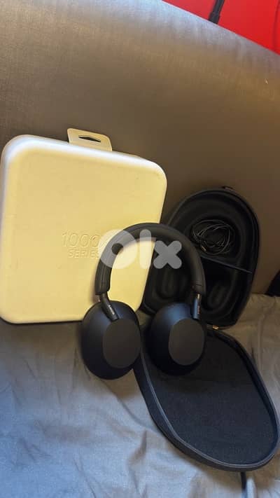Sony XM5 Noise cancelling
